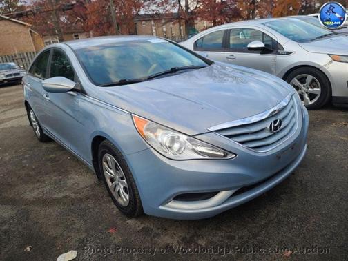 2011 Hyundai SONATA GLS