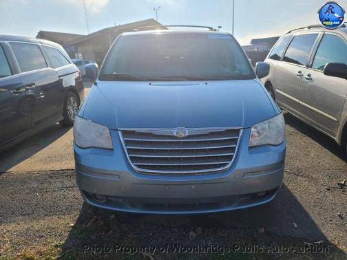 2009 Chrysler Town & Country Touring