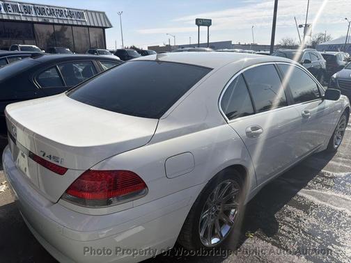 2002 BMW 745 745i