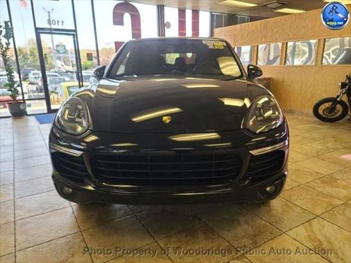 2017 Porsche Cayenne Platinum Edition
