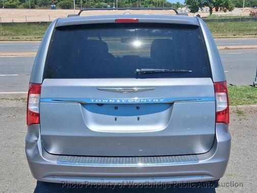Billet Silver Metallic Clearcoat 2014 Chrysler Town & Country Touring-L
