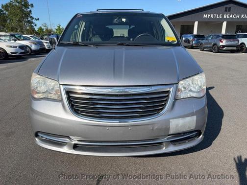 Billet Silver Metallic Clearcoat 2014 Chrysler Town & Country Touring-L