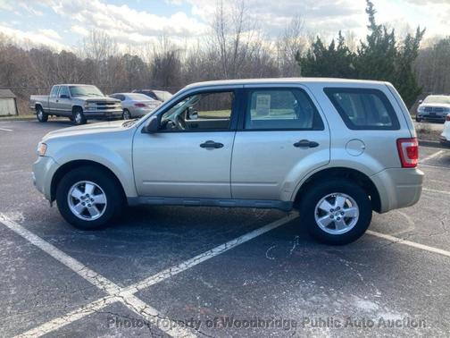 2010 Ford Escape XLS