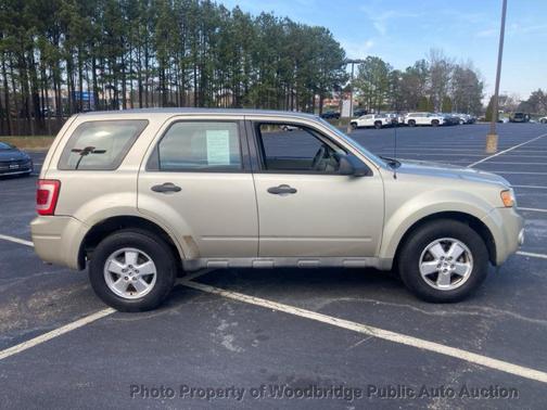 2010 Ford Escape XLS