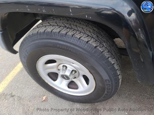 2000 Jeep Cherokee Sport 4WD