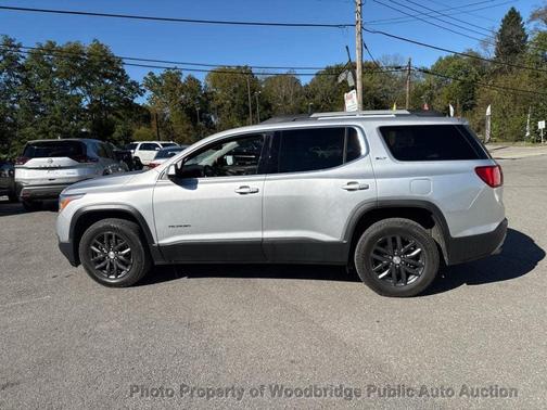 Quicksilver Metallic 2017 GMC Acadia SLT-1