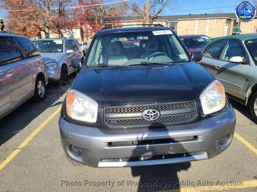 2005 Toyota RAV4 Base