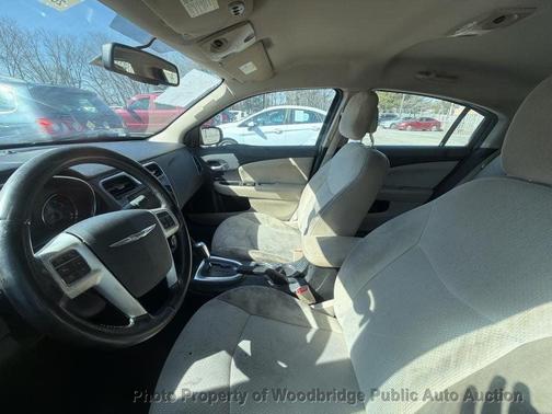 2012 Chrysler 200 Touring