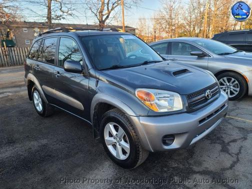 2004 Toyota RAV4 Base