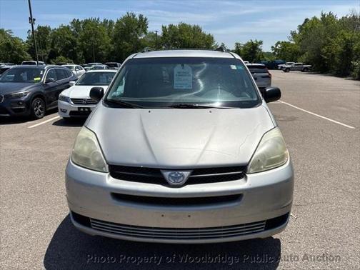 2005 Toyota Sienna LE