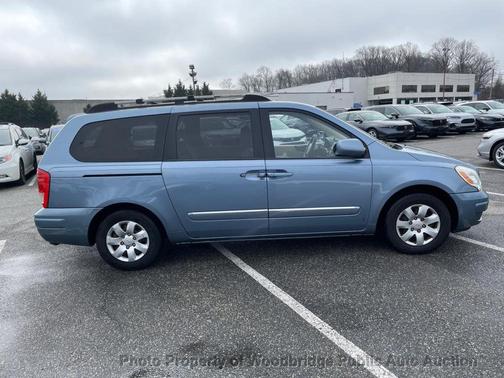 2007 Hyundai Entourage Limited