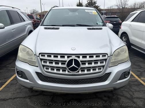 2010 Mercedes-Benz M-Class ML 350 RWD 4dr ML350