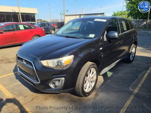 Labrador Black Pearl 2013 Mitsubishi Outlander Sport ES