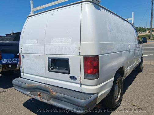 Oxford White Clearcoat 2005 Ford E150 Cargo