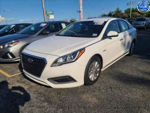 2017 Hyundai SONATA Hybrid SE