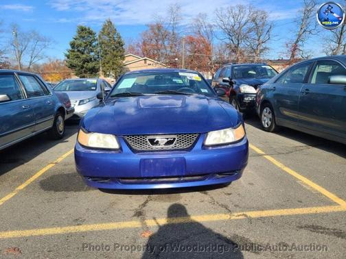 2004 Ford Mustang Base