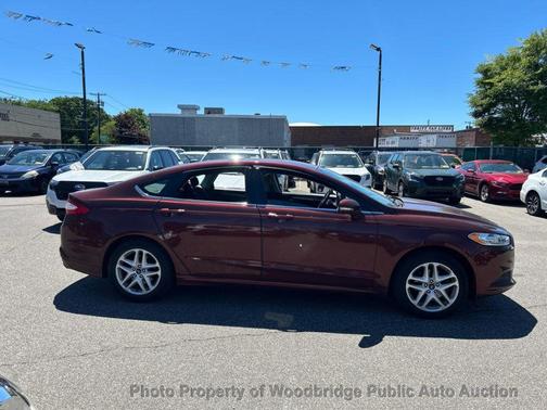 Maroon 2015 Ford Fusion SE