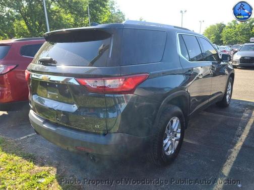 Gray 2018 Chevrolet Traverse LT Cloth