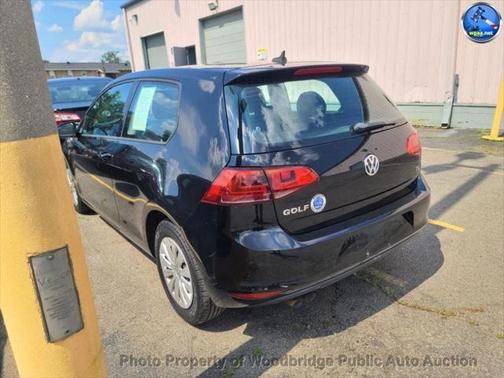 2015 Volkswagen Golf Launch Edition 2-Door