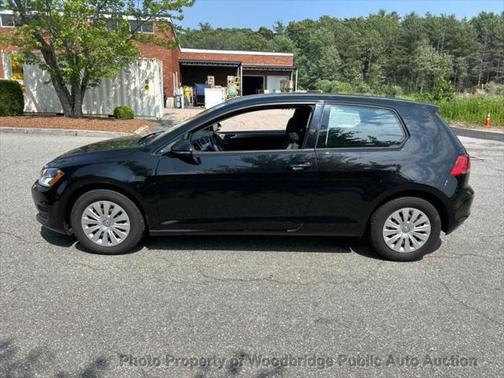 2015 Volkswagen Golf Launch Edition 2-Door