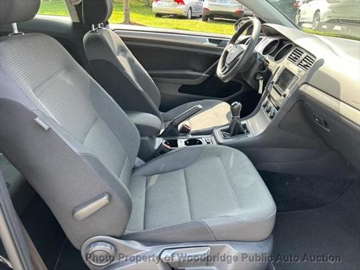 2015 Volkswagen Golf Launch Edition 2-Door