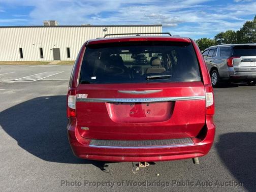 2013 Chrysler Town & Country Touring-L