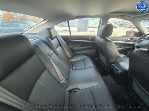 2010 INFINITI G37x Base