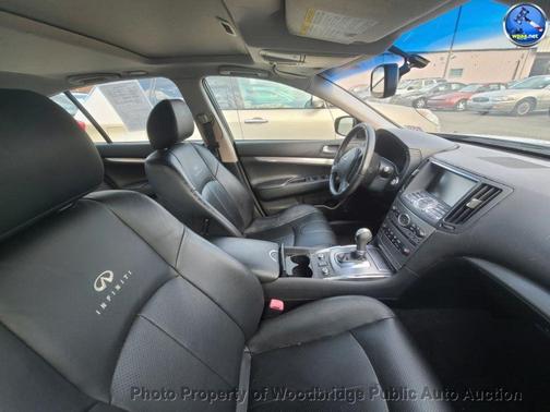 2010 INFINITI G37x Base