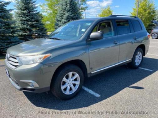 2013 Toyota Highlander SE