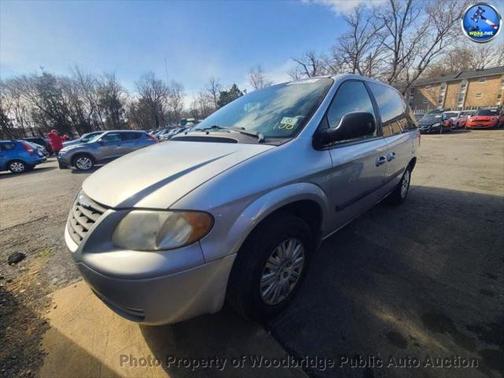 2006 Chrysler Town & Country Base