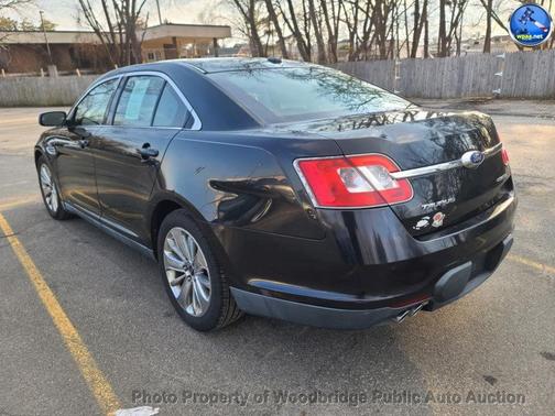 2010 Ford Taurus Limited