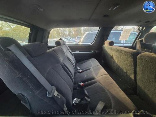 2002 Chevrolet Suburban 1500 LS