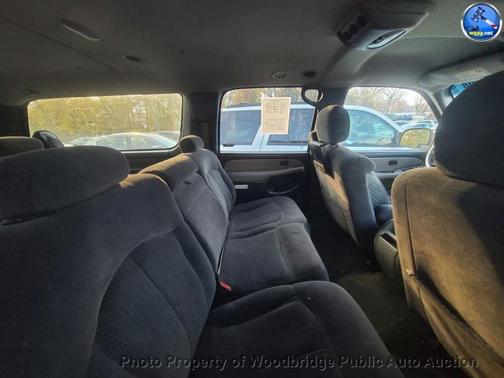2002 Chevrolet Suburban 1500 LS