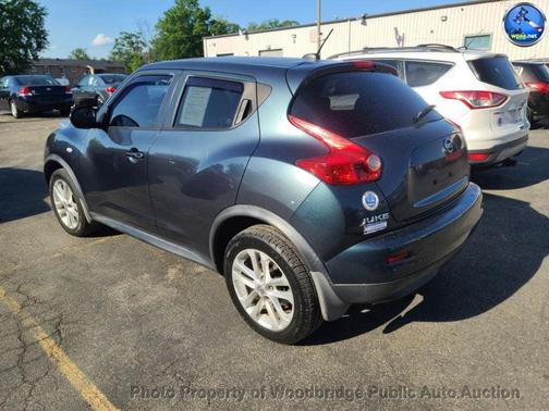 Gun Metallic 2012 Nissan Juke SV