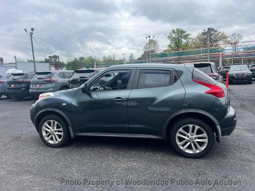 Gray 2012 Nissan Juke 5dr Wagon CVT SV AWD