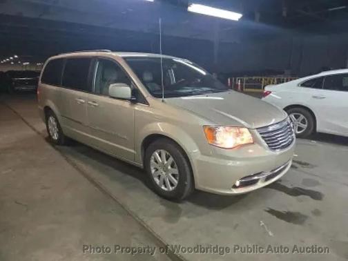 2015 Chrysler Town & Country Touring