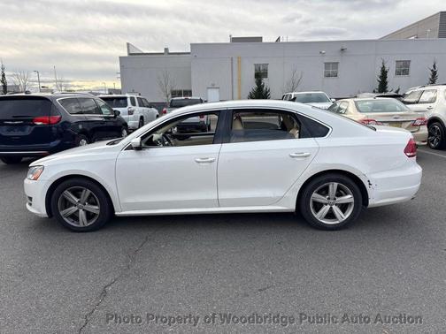2013 Volkswagen Passat 2.5 SE