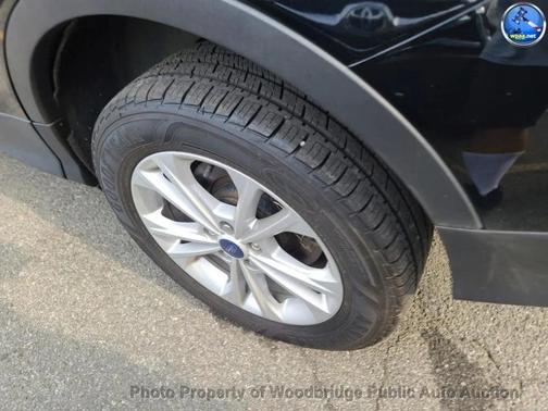Shadow Black 2018 Ford Escape SE