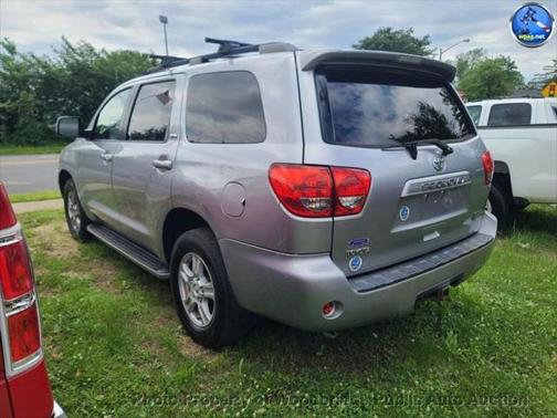 2010 Toyota Sequoia SR5