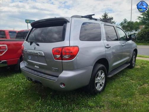 2010 Toyota Sequoia SR5
