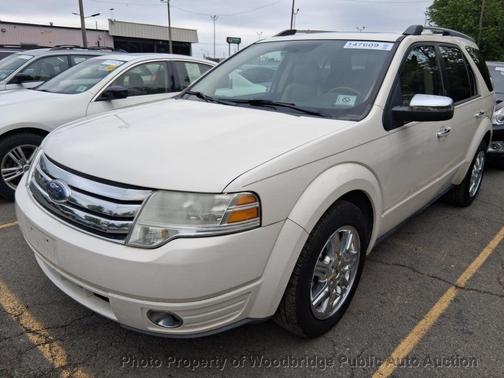 White 2009 Ford Taurus X Limited
