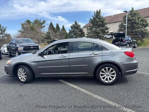 2013 Chrysler 200 Touring