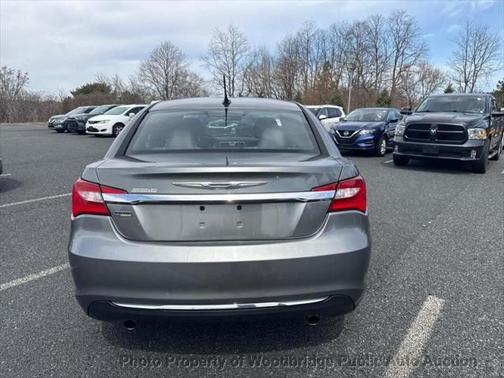 2013 Chrysler 200 Touring