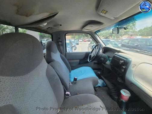 Gray 1999 Mazda B2500