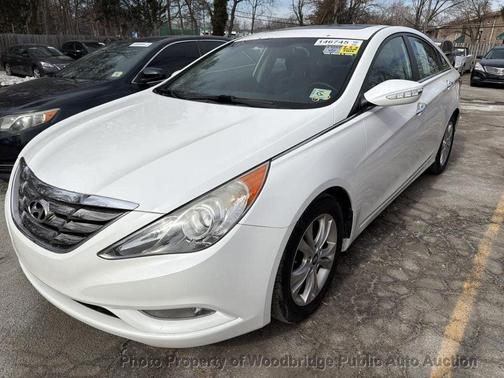 2011 Hyundai SONATA Limited