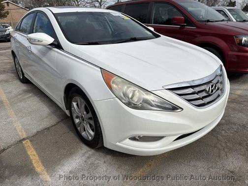 2011 Hyundai SONATA Limited