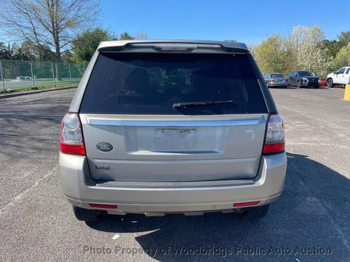 Zermatt Silver Metallic 2011 Land Rover LR2 AWD 4dr HSE