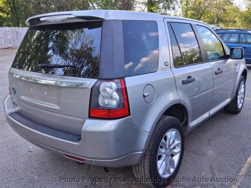 Zermatt Silver Metallic 2011 Land Rover LR2 AWD 4dr HSE