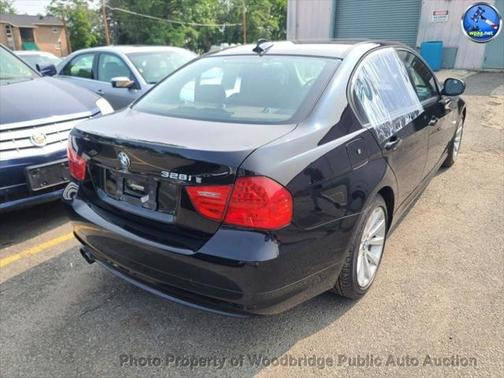 2011 BMW 328 328i