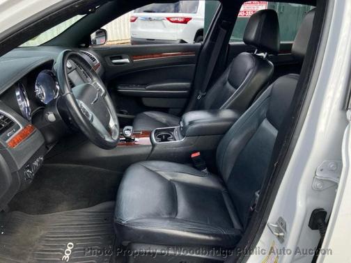 2012 Chrysler 300 Limited